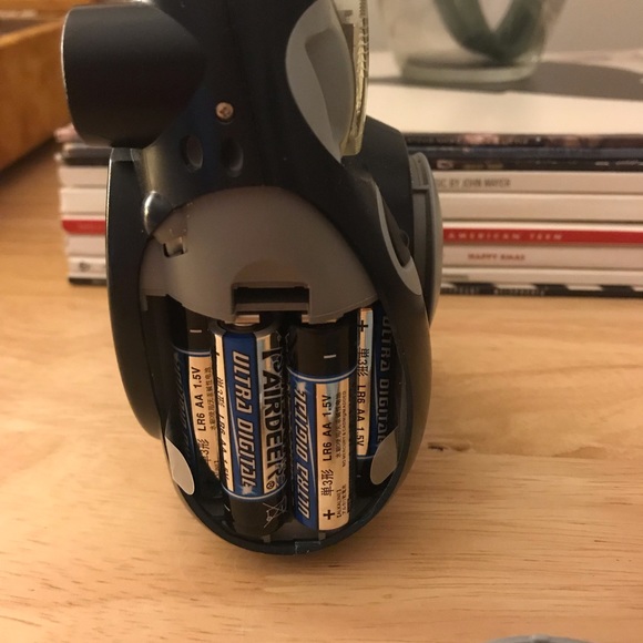 SOLD Polaroid-Pic 300 - Picture 3 of 6